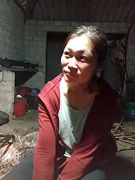 Snapshot of siusiu-00 chatting on October 24, 2025, 12:34 pm siusiu-00 online show from October 24, 2025, 12:34 pm