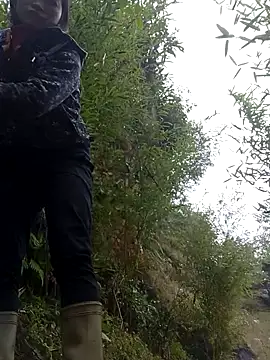 Snapshot of siusiu-00 chatting on November 3, 2025, 2:13 am siusiu-00 online show from November 3, 2025, 2:13 am