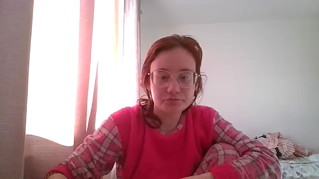 Snapshot of LuckySLove chatting on April 9, 2026, 3:06 pm LuckySLove online show from April 9, 2026, 3:06 pm