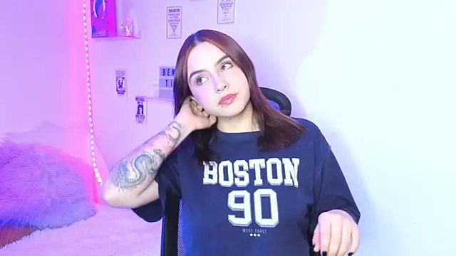 Emily Lindey online show from March 4, 2026, 2:17 am