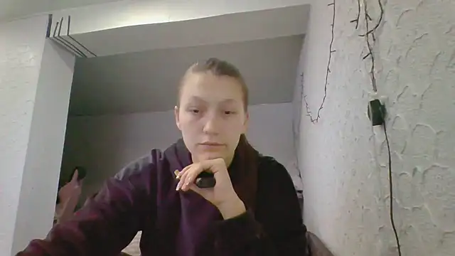 Snapshot of luna_tt chatting on February 5, 2026, 2:00 pm luna tt online show from February 5, 2026, 2:00 pm