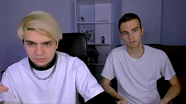 Snapshot of astren_villo chatting on November 4, 2025, 1:21 pm astren villo online show from November 4, 2025, 1:21 pm