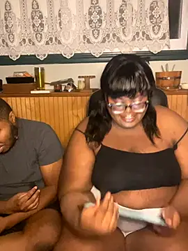 Snapshot of TheChubbySiren chatting on October 26, 2025, 1:22 am TheChubbySiren online show from October 26, 2025, 1:22 am