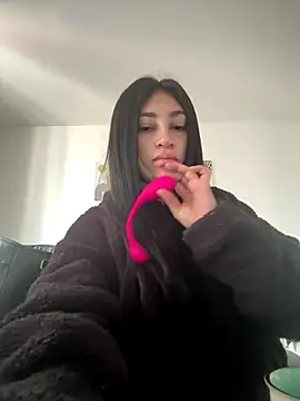 Snapshot of Cara-Hadley chatting on November 3, 2025, 1:23 pm Cara-Hadley online show from November 3, 2025, 1:23 pm