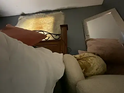 queenkelly1234 online show from January 18, 2026, 4:33 pm