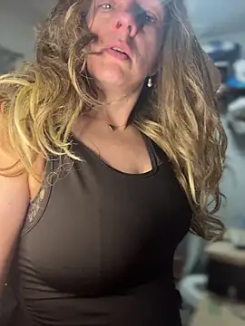 queenkelly1234 online show from February 17, 2026, 3:03 am