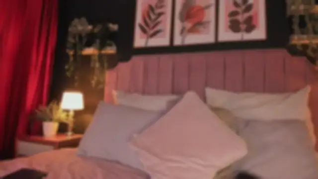 Samanthadela online show from October 30, 2025, 4:58 am