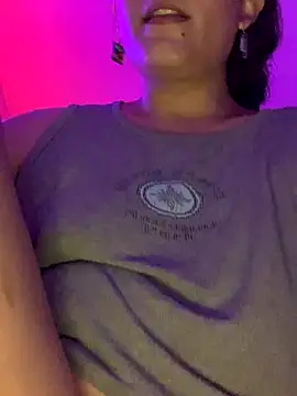 Snapshot of La-Gatiita-trans chatting on October 19, 2025, 3:51 am La-Gatiita-trans online show from October 19, 2025, 3:51 am