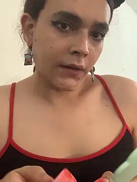 Snapshot of La-Gatiita-trans chatting on November 2, 2025, 12:07 pm La-Gatiita-trans online show from November 2, 2025, 12:07 pm