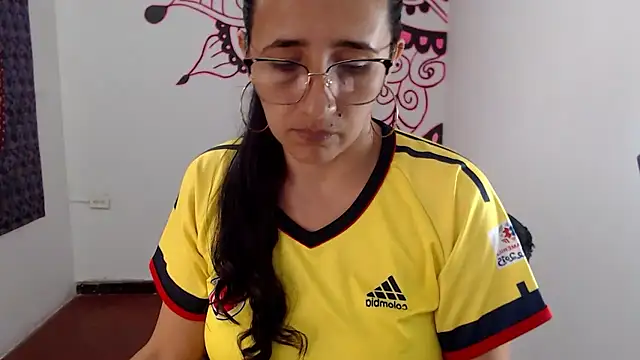 Lucyy Naugthy online show from March 26, 2026, 1:49 pm