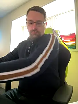 Otis Firefly online show from November 4, 2025, 10:58 am