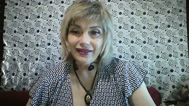 Lia Ray online show from October 27, 2025, 8:13 pm