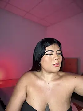 Snapshot of -MACA- chatting on October 21, 2025, 11:33 am -MACA- online show from October 21, 2025, 11:33 am