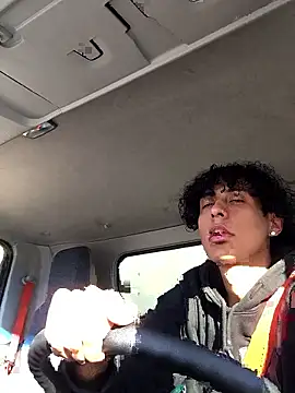 Jjloscooby online show from January 11, 2026, 10:48 pm