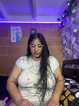 kassandra luxury online show from October 27, 2025, 4:27 am