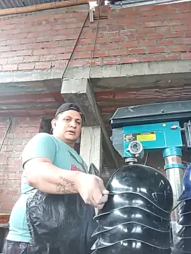 Snapshot of WIlGar1993 chatting on January 5, 2026, 8:01 pm WIlGar1993 online show from January 5, 2026, 8:01 pm