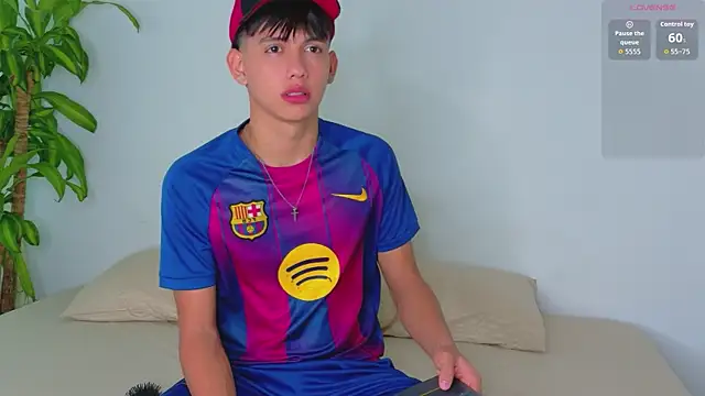 Snapshot of Axel_Cody_ chatting on July 9, 2026, 2:32 pm Axel Cody online show from July 9, 2026, 2:32 pm