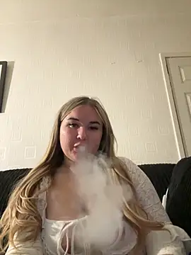 Princessvoltage online show from October 28, 2025, 11:40 pm