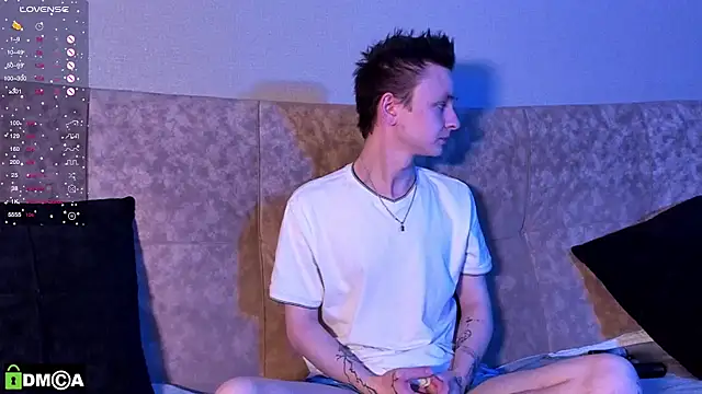 Snapshot of Logan_mett chatting on November 8, 2025, 4:18 pm Logan mett online show from November 8, 2025, 4:18 pm