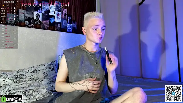 Snapshot of Logan_mett chatting on November 27, 2025, 9:17 pm Logan mett online show from November 27, 2025, 9:17 pm