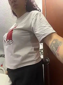 Zoe fire online show from December 22, 2025, 11:18 am