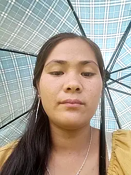 Snapshot of Lyssa-a chatting on July 9, 2026, 9:13 am Lyssa-a online show from July 9, 2026, 9:13 am