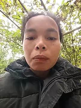 Nguyet2k4 online show from October 22, 2025, 3:18 am