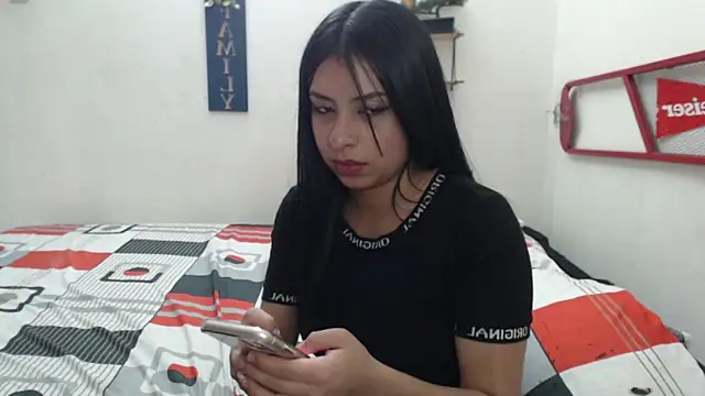 Snapshot of Lya_Hall_ chatting on February 14, 2026, 7:32 pm Lya Hall online show from February 14, 2026, 7:32 pm