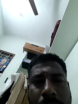 Snapshot of Vickyins480000 chatting on February 17, 2026, 11:44 pm Vickyins480000 online show from February 17, 2026, 11:44 pm