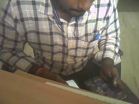 Snapshot of Vickyins480000 chatting on February 23, 2026, 7:39 am Vickyins480000 online show from February 23, 2026, 7:39 am