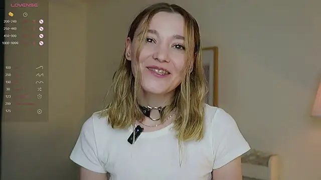 Snapshot of StarryMary chatting on October 20, 2025, 9:04 pm StarryMary online show from October 20, 2025, 9:04 pm