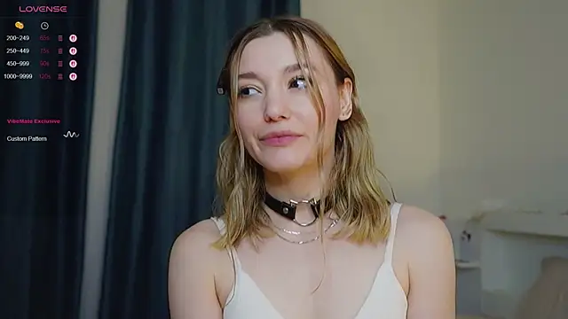 Snapshot of StarryMary chatting on October 30, 2025, 9:04 pm StarryMary online show from October 30, 2025, 9:04 pm