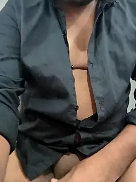 Akki19989 online show from October 18, 2025, 8:09 pm