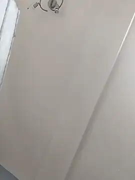 nicolaspgarnier online show from April 1, 2026, 3:53 pm