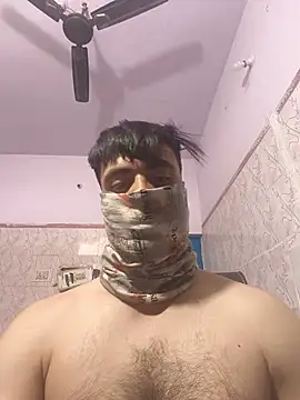 imyoungboymay online show from May 13, 2026, 5:27 am