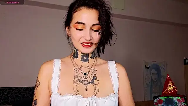 Snapshot of Green_Lisa chatting on October 27, 2025, 2:21 pm Green Lisa online show from October 27, 2025, 2:21 pm