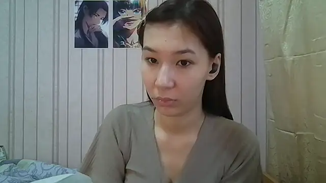 RegineBreyfogle online show from October 23, 2025, 6:23 am