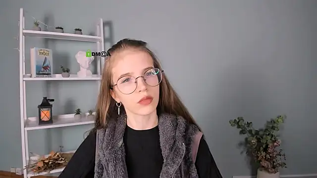 lulu fly  online show from November 4, 2025, 7:46 pm