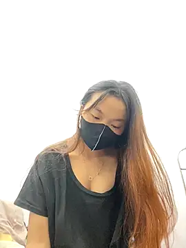 Bella-005 online show from October 27, 2025, 4:11 pm