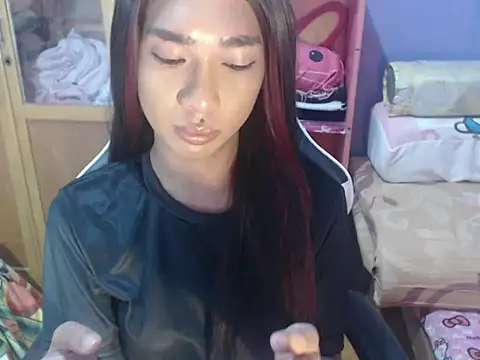 Yourasianbabyemma online show from June 4, 2026, 6:36 pm