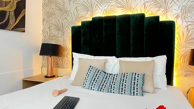 HannahPreston online show from October 25, 2025, 1:29 pm