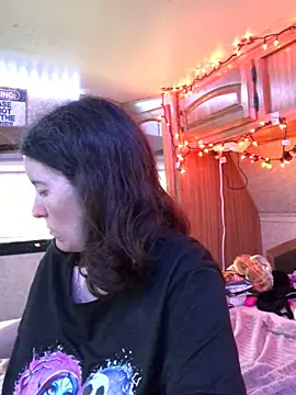 JT83FL online show from October 21, 2025, 9:37 pm