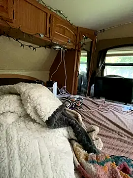 JT83FL online show from November 9, 2025, 9:02 pm