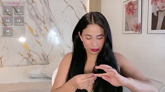Snapshot of zoe_longhair chatting on July 20, 2026, 1:35 pm zoe longhair online show from July 20, 2026, 1:35 pm