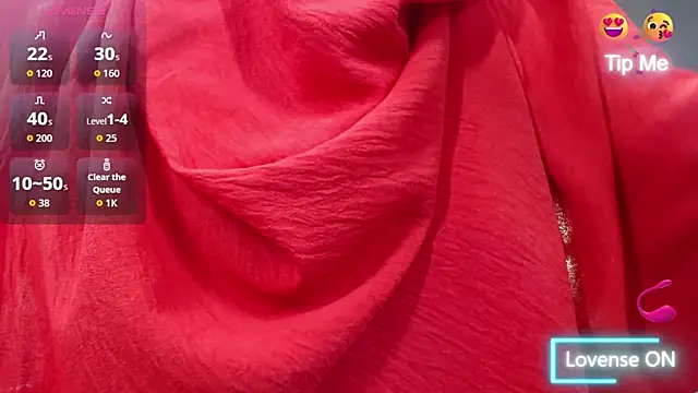 layla inaya online show from October 27, 2025, 1:37 pm