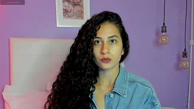 fernanda317 online show from June 26, 2026, 4:55 pm