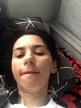 Snapshot of oliviya_mur chatting on October 19, 2025, 8:37 am oliviya mur online show from October 19, 2025, 8:37 am