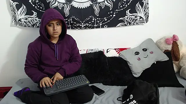 abby n emily online show from November 8, 2025, 12:27 pm