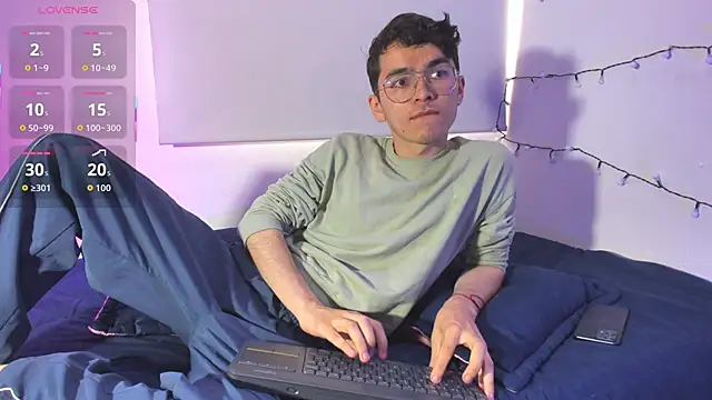 dani angel dark online show from December 14, 2025, 9:30 pm