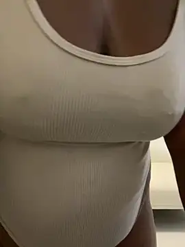 Desireexoxo online show from November 2, 2025, 6:43 pm